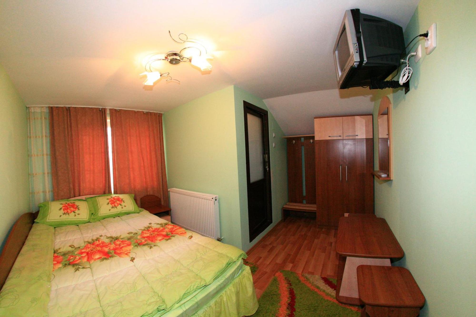 Pensiunea Valea Ursului Campulung Room photo