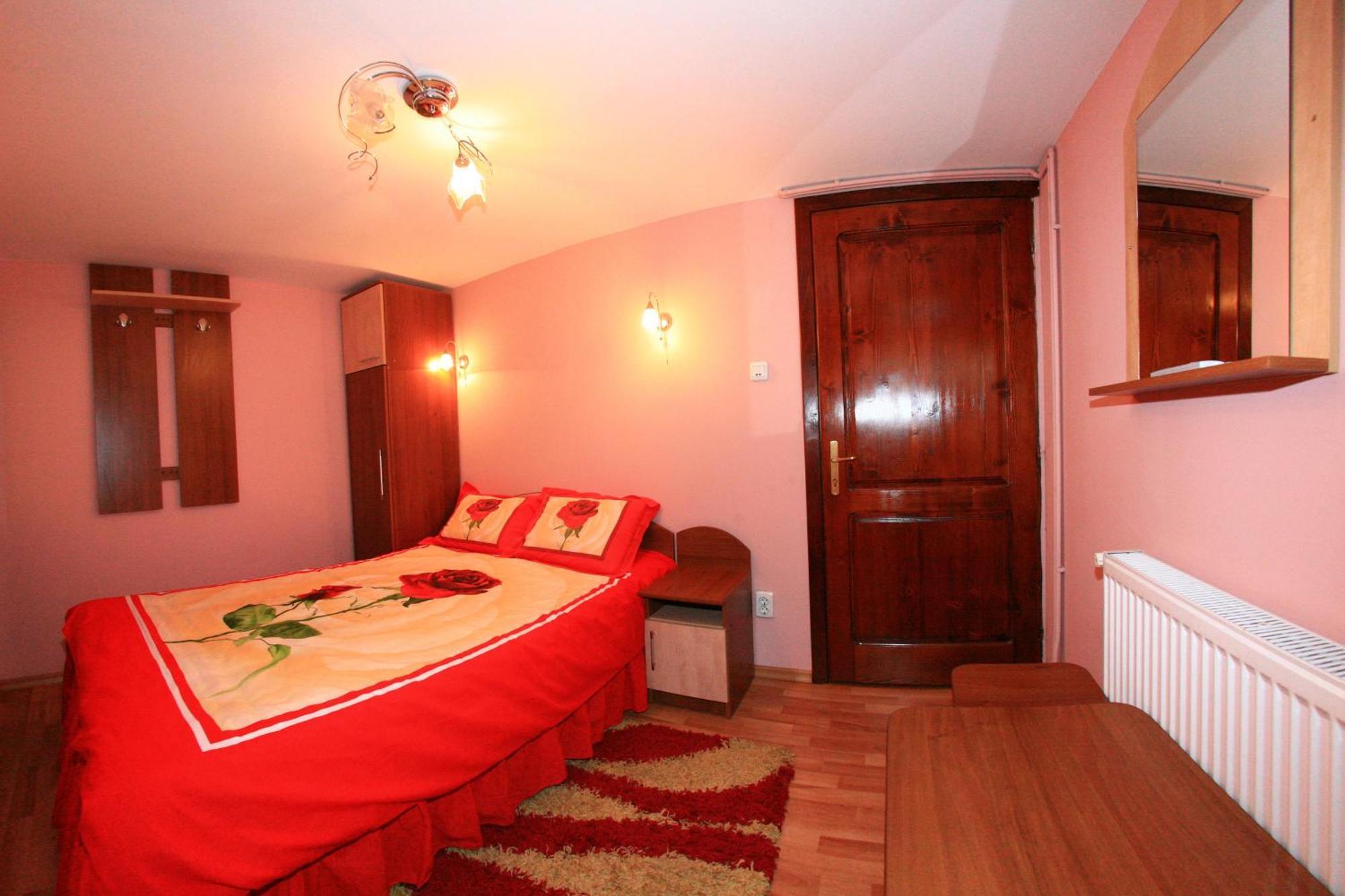 Pensiunea Valea Ursului Campulung Room photo